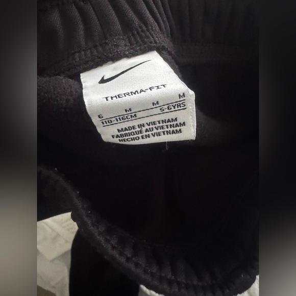 Nike Sportswear Tracksuit 2 piece Size 6 M - Picture 11 of 11